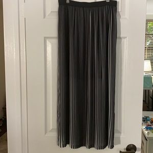 Stunning Sandro Skirt